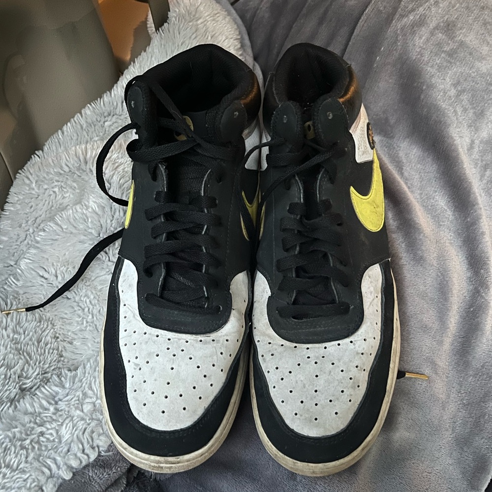 Men’s shoes